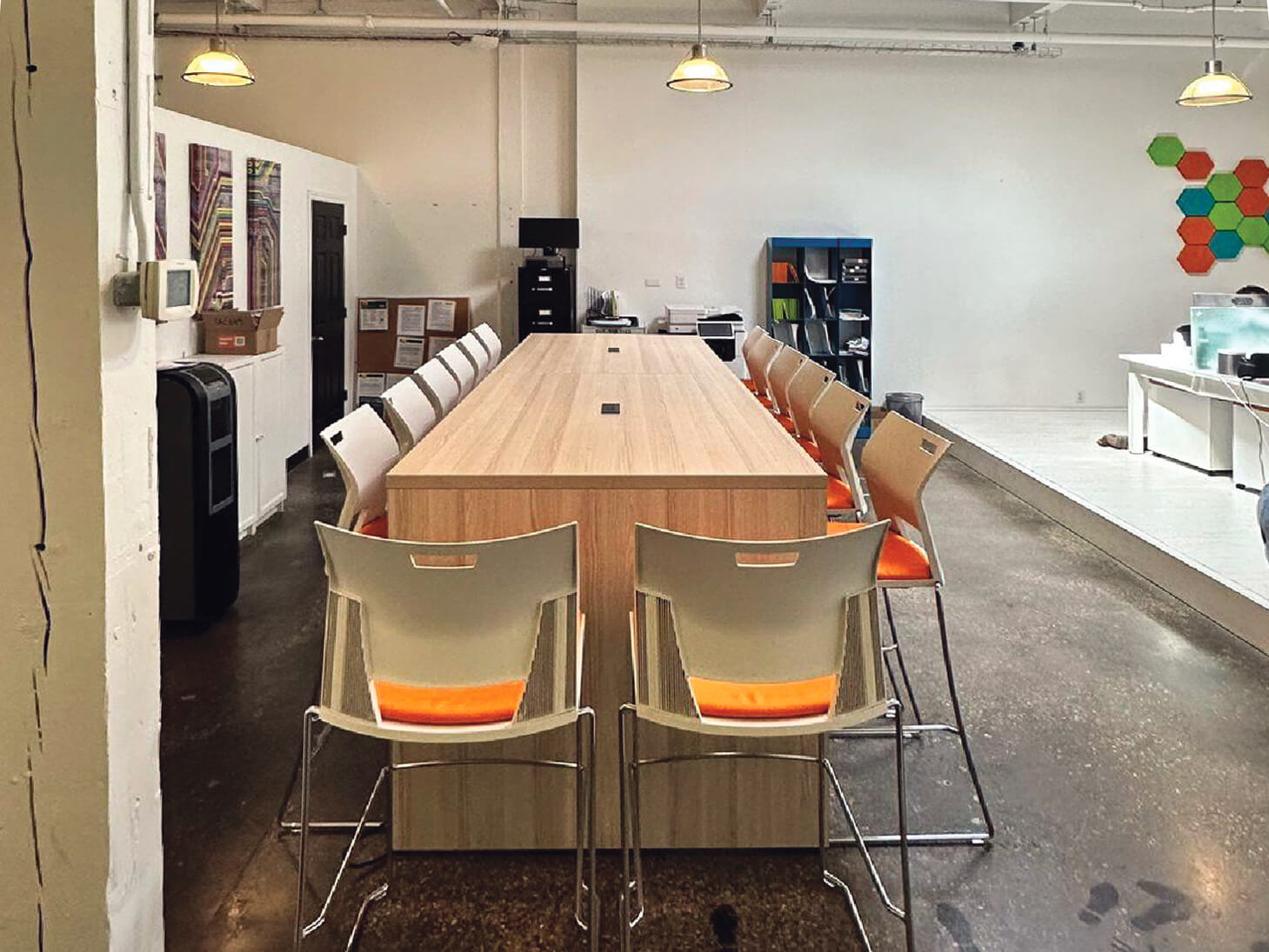 CANADA office furniture 247can1aqrs 062724 03