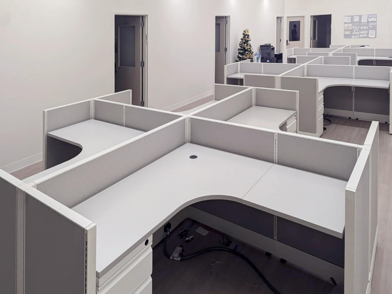 NJ office furniture emeseq1aqag 010625 01